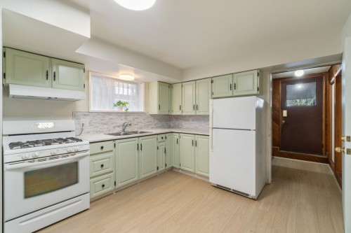 2611 Parker Street, Vancouver, BC 