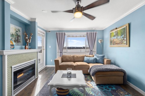 312-6 Renaissance Square  New Westminster, BC V3M 6N8