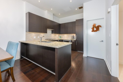 1051 Richards Street, Vancouver, BC 