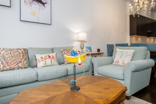 1051 Richards Street, Vancouver, BC 