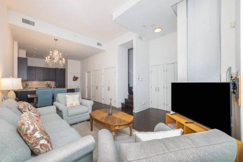 1051 Richards Street, Vancouver, BC 