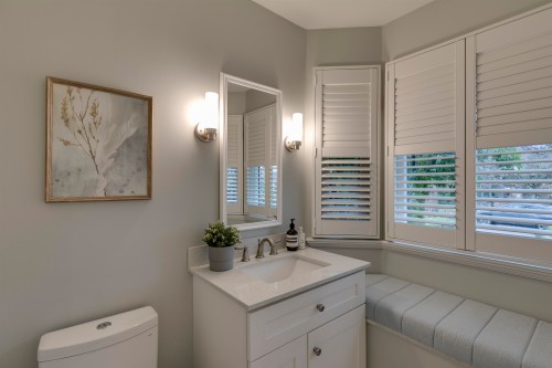 4560 7Th Avenue W, Vancouver, BC 