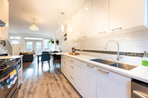 1187 19Th Avenue E, Vancouver, BC 