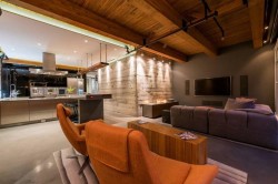 506-1155 Mainland Street  Vancouver, BC V6B 5P2