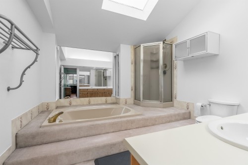 9760 Dayton Avenue, Richmond, BC 