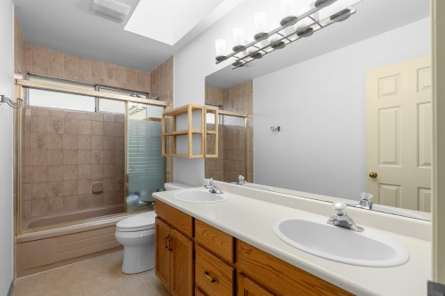 9760 Dayton Avenue, Richmond, BC 