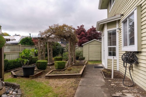 9760 Dayton Avenue, Richmond, BC 