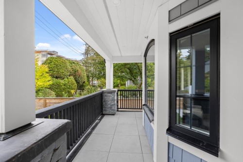 2436 49Th Avenue W, Vancouver, BC 