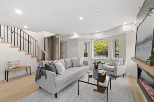 2436 49Th Avenue W, Vancouver, BC 