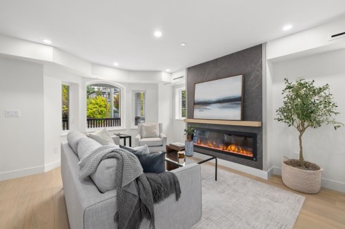 2436 49Th Avenue W, Vancouver, BC 