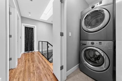 969 18Th Avenue W, Vancouver, BC 