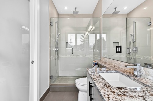 969 18Th Avenue W, Vancouver, BC 