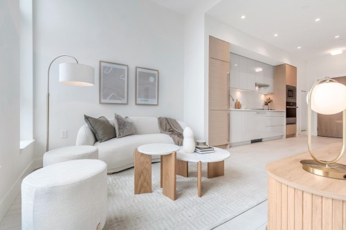 601-3438 Sawmill Crescent  Vancouver, BC V5S 0E3