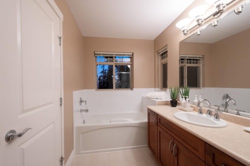 95-55 Hawthorn Drive, Port Moody, BC 