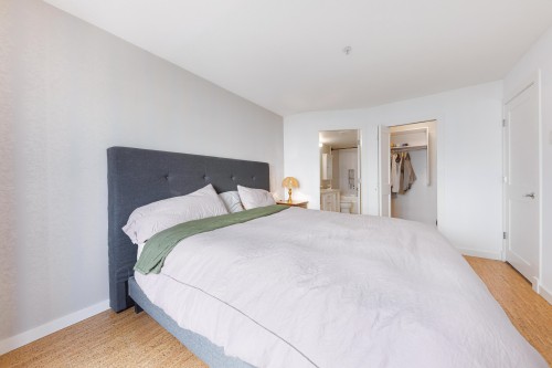 213-365 1St Street E, North Vancouver, BC 