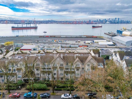 213-365 1St Street E, North Vancouver, BC 