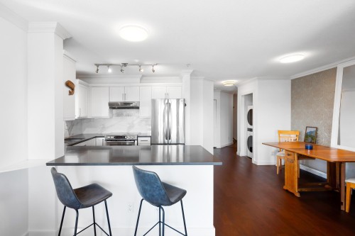 213-365 1St Street E, North Vancouver, BC 