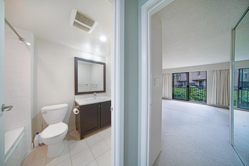 320-1385 Draycott Road, North Vancouver, BC 