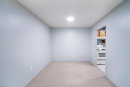 320-1385 Draycott Road, North Vancouver, BC 