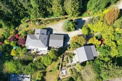 2855 Lacey Place  Roberts Creek, BC V0N 2W4