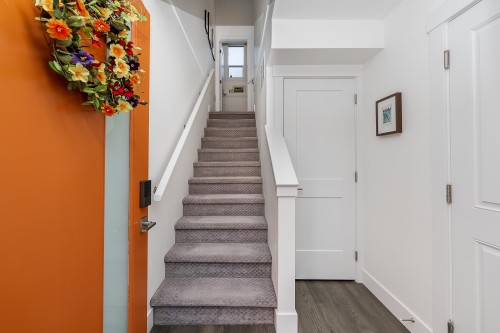 16-3535 Princeton Avenue, Coquitlam, BC 