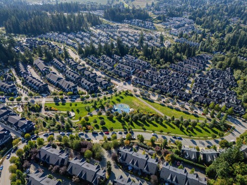 16-3535 Princeton Avenue, Coquitlam, BC 