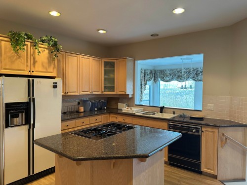 2777 Nadina Drive, Coquitlam, BC 