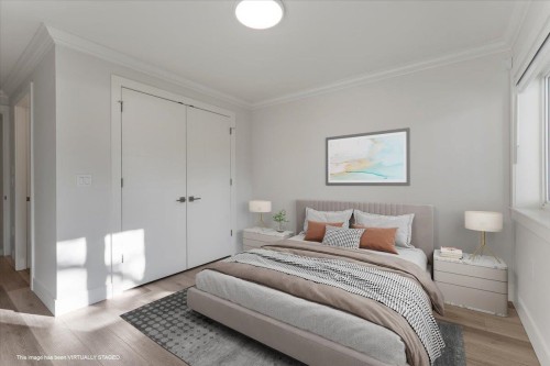 2229 16Th Avenue W, Vancouver, BC 