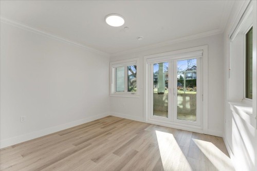 2229 16Th Avenue W, Vancouver, BC 