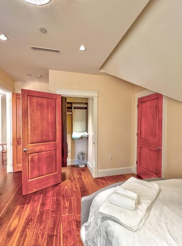 2237 37Th Avenue W, Vancouver, BC 