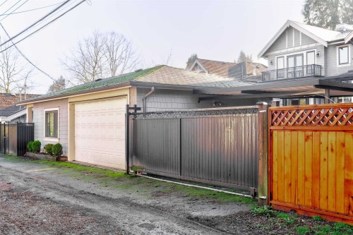 2237 37Th Avenue W, Vancouver, BC 