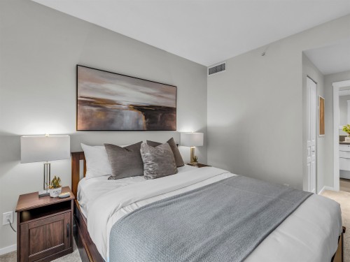 3003-5883 Barker Avenue, Burnaby, BC 