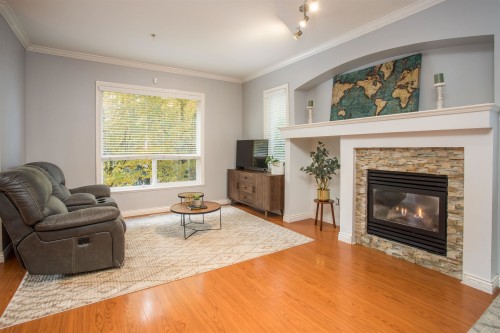 11847 191a Street  Pitt Meadows, BC V3Y 0A4