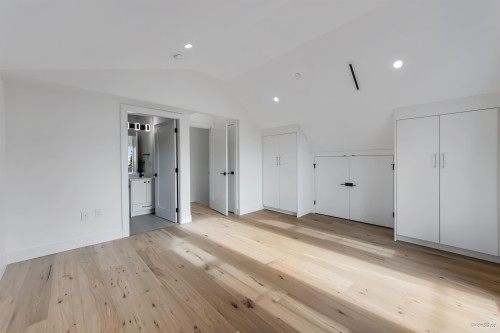 2-150 51St Avenue E, Vancouver, BC 