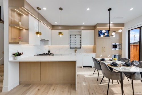 2-150 51St Avenue E, Vancouver, BC 