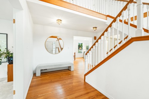 2372 Kings Avenue, West Vancouver, BC 