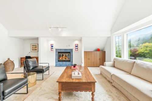 2372 Kings Avenue, West Vancouver, BC 