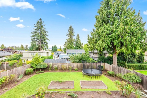 2372 Kings Avenue, West Vancouver, BC 