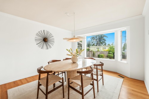 2372 Kings Avenue, West Vancouver, BC 