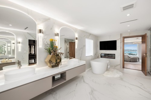 835 Farmleigh Road, West Vancouver, BC 