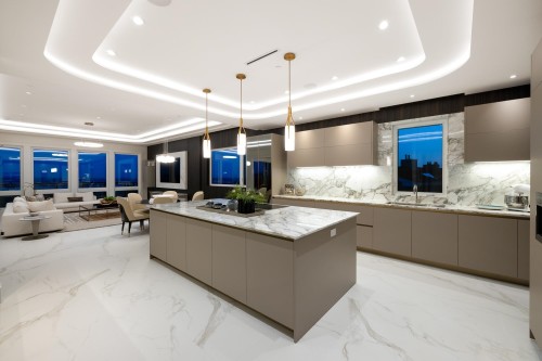 835 Farmleigh Road, West Vancouver, BC 