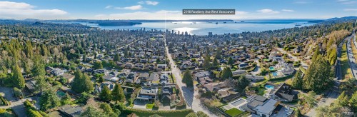 2198 Rosebery Avenue  West Vancouver, BC V7V 2Z7
