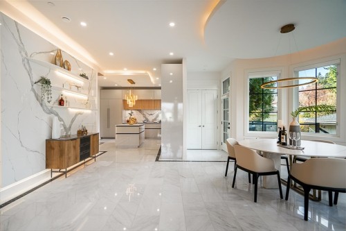 1203 38Th Avenue W, Vancouver, BC 