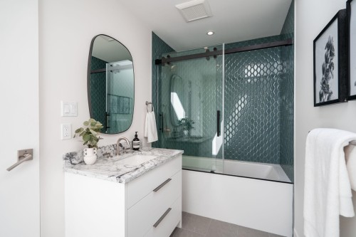 5061 Bear Lane, West Vancouver, BC 