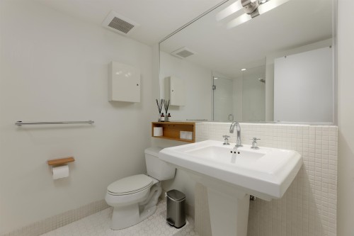 828 6Th Avenue W, Vancouver, BC 