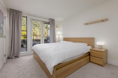 828 6Th Avenue W, Vancouver, BC 