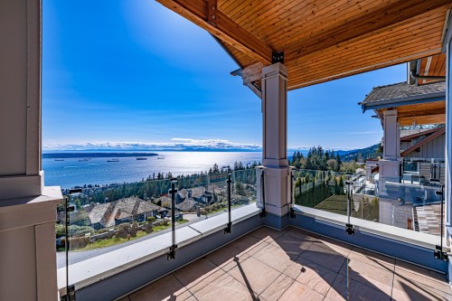 2420 Halston Court, West Vancouver, BC 