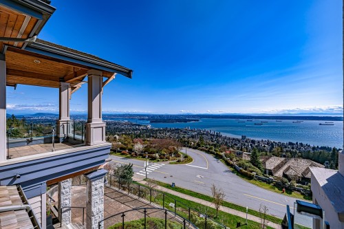 2420 Halston Court, West Vancouver, BC 