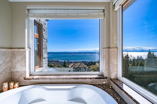 2420 Halston Court, West Vancouver, BC 