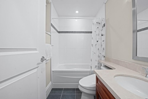 2420 Halston Court, West Vancouver, BC 